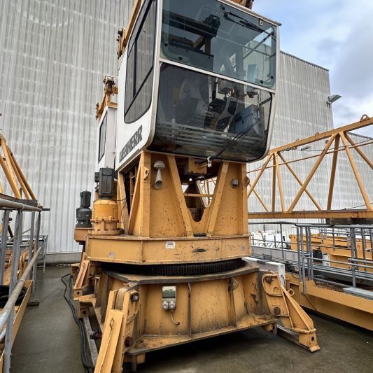LIEBHERR 245 EC-H 12 Litronic