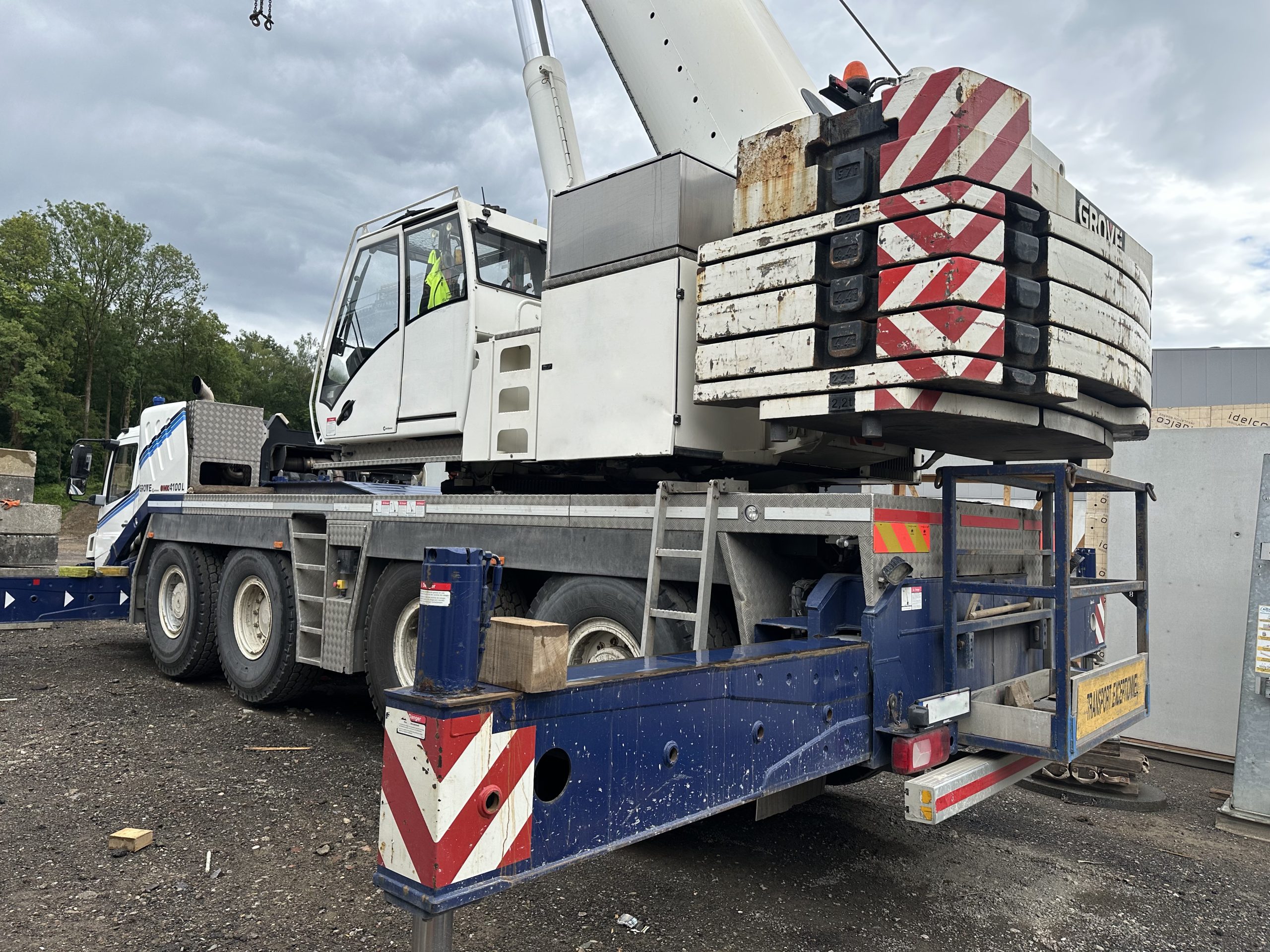 GROVE GMK 4100L - Image 3